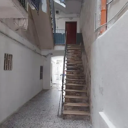 Characteristic Garibaldi Apartamento Bari Exterior foto