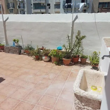 Characteristic Garibaldi Apartamento Bari Exterior foto